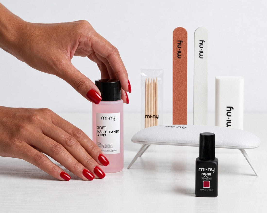Mani con manicure rossa mi-ny e kit con mini lampada LED