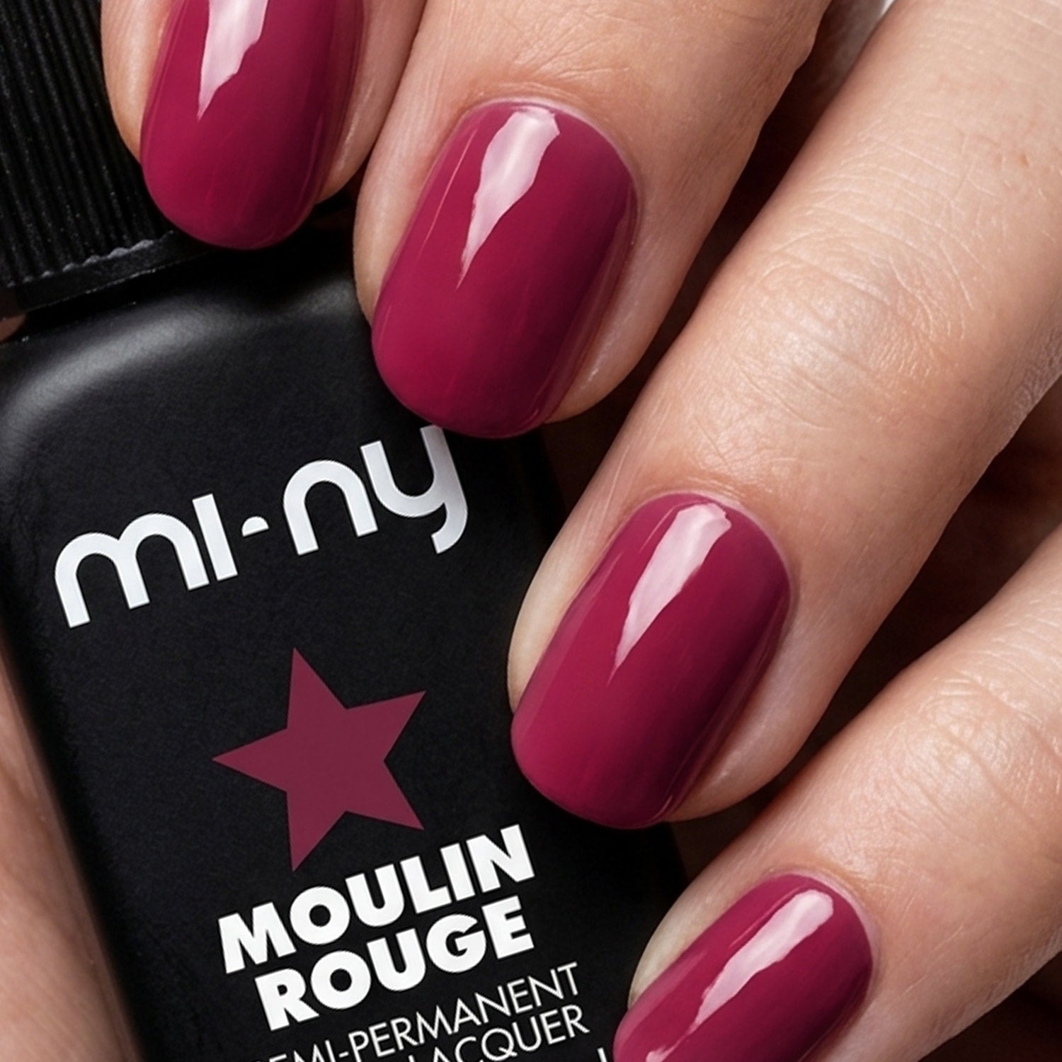 MOULIN ROUGE