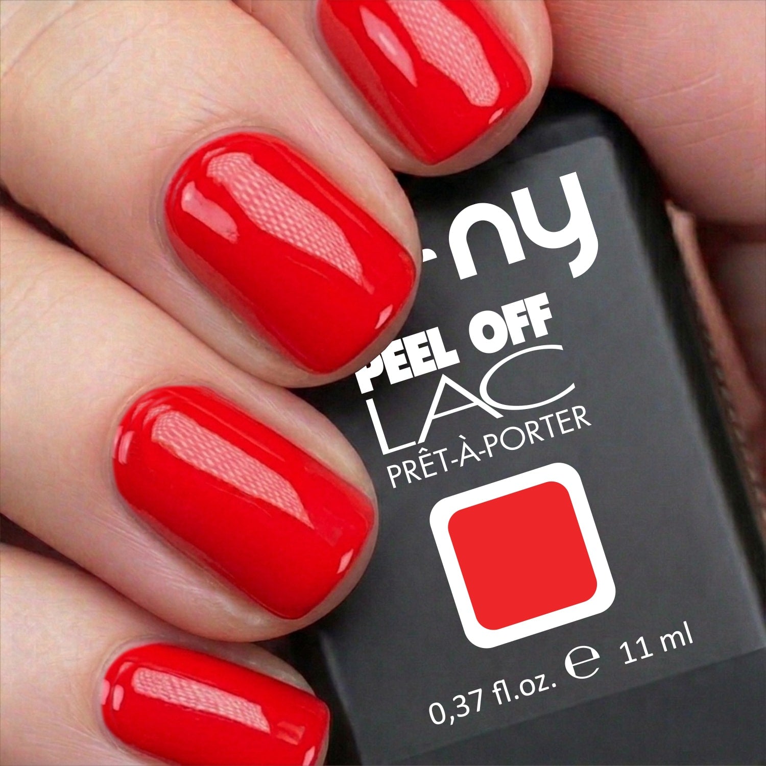 Unghie con smalto peel-off NY Passion Fruit rosso acceso, confezione prêt-à-porter 11ml in primo piano